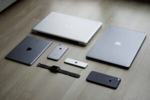 juairia-islam-shefa-G85NA5FuQCo-unsplash Apple devices with onboard data