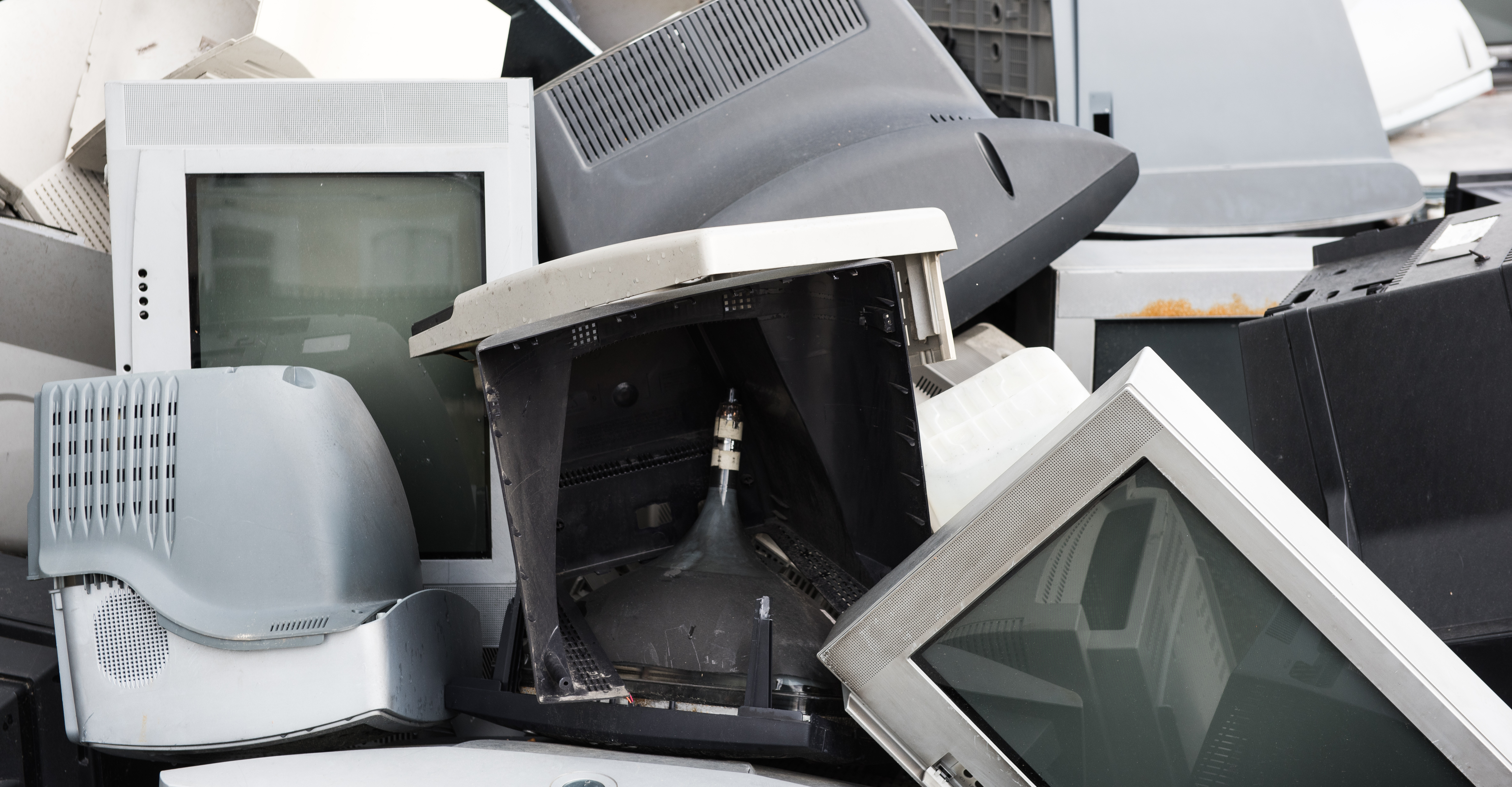Old used and obsolete electronic equipment